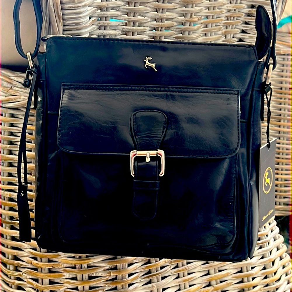 Navy Ashwood Leather Crossbody Handbag.